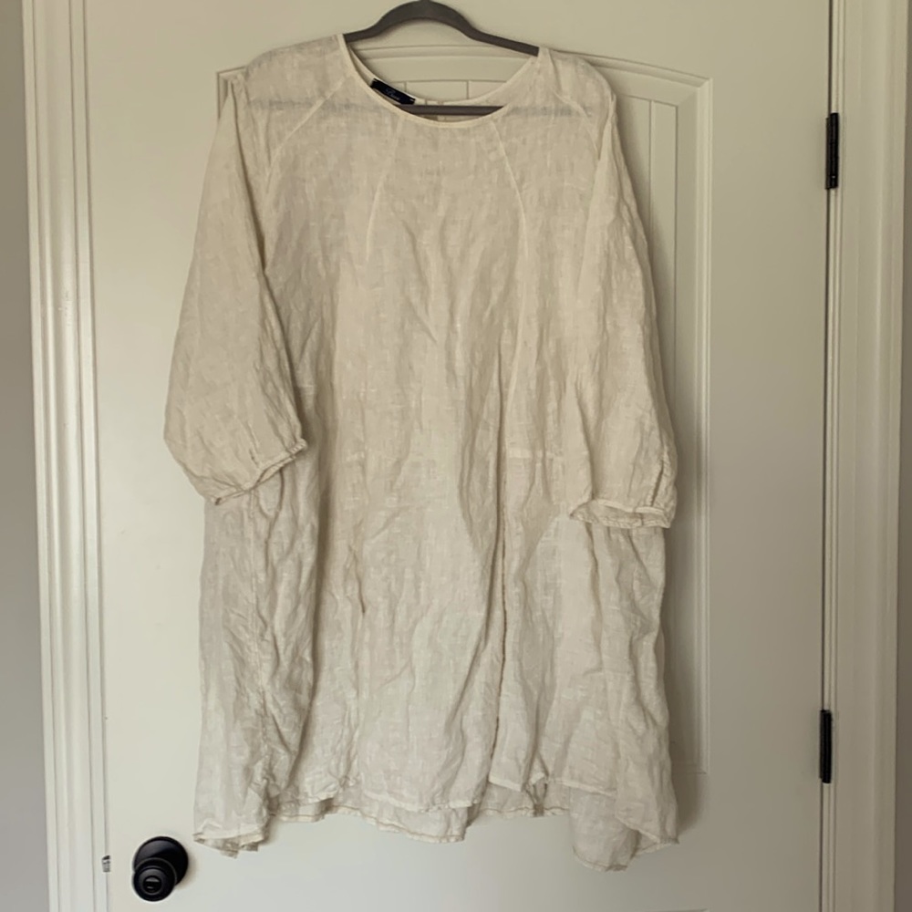 Baci 100% Linen Tunic blouse.